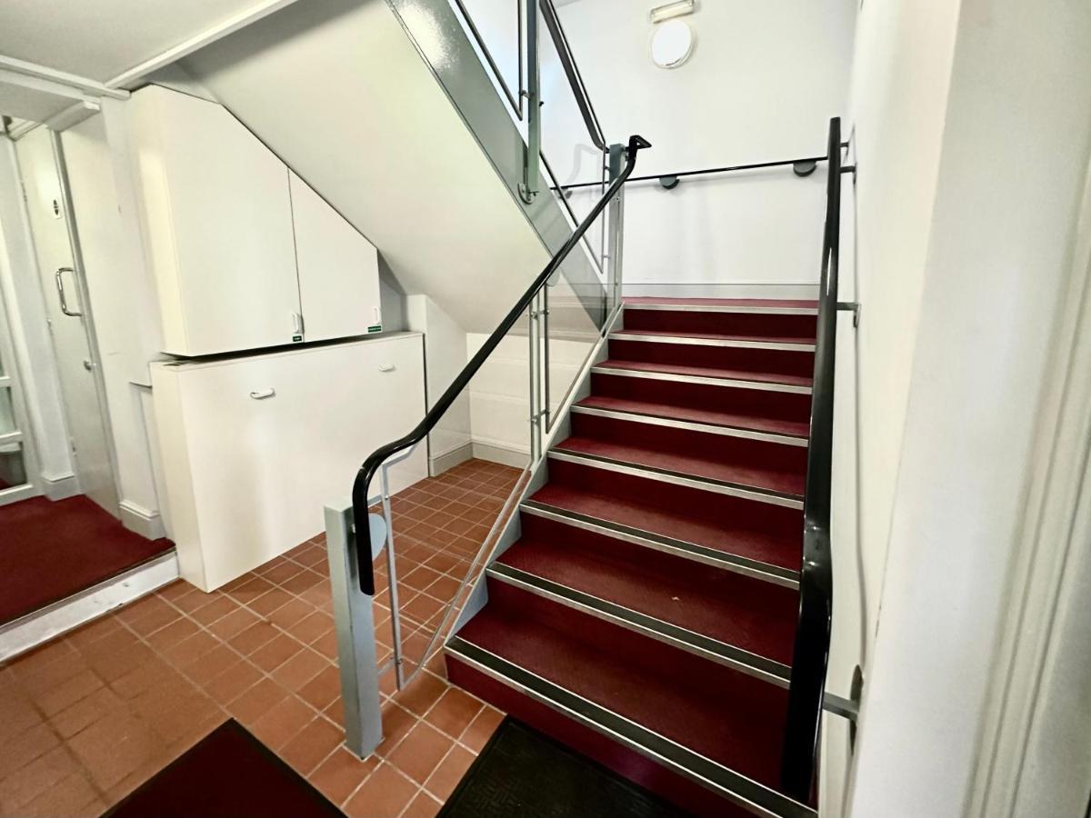 Appartamento Riverside At Woodsmill Quay *